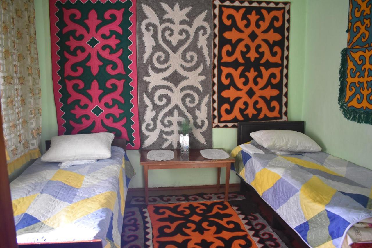 Guest House Oimo Balykchy Bagian luar foto